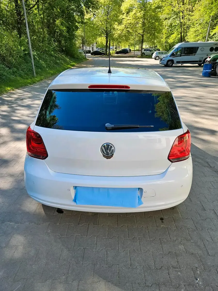 Gebraucht VW Polo 105 PS (77 kW) 2013 Weiß Kleinwagen