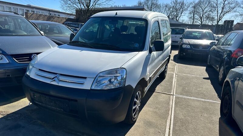 Weiß Gebraucht 2006 Citroën Berlingo Advance Van / Kleinbus | 2.500 € (Fairer Preis) - Bild 1/4