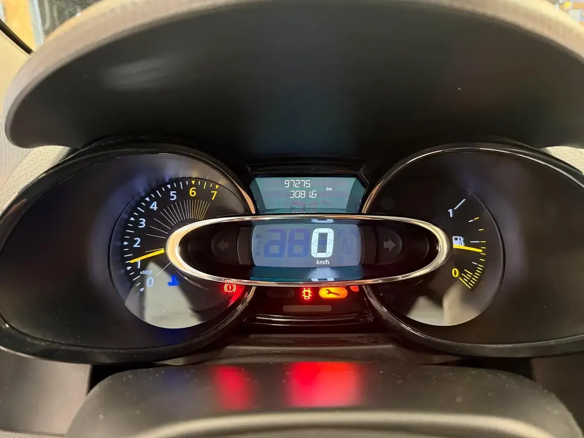 Gebraucht Renault Clio 2014 Weiß Kleinwagen