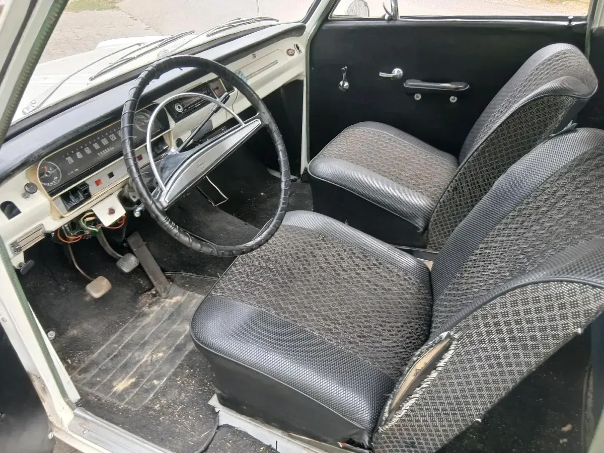 Używany Opel Rekord 60 KM (44 kW) 1963 Biały Sedan/Limuzyna