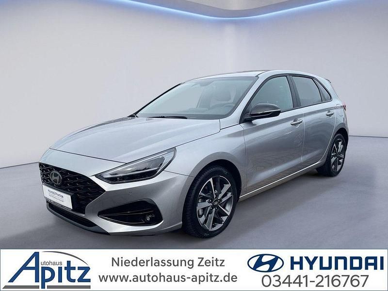Silber Gebraucht 2024 Hyundai i30 Limousine | 22.890 € (Fairer Preis) - Bild 1/4