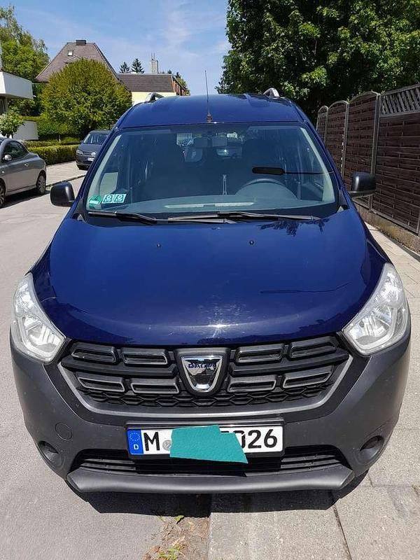 Blau Gebraucht 2017 Dacia Dokker Van | 6.600 € (Guter Preis) - Bild 1/4