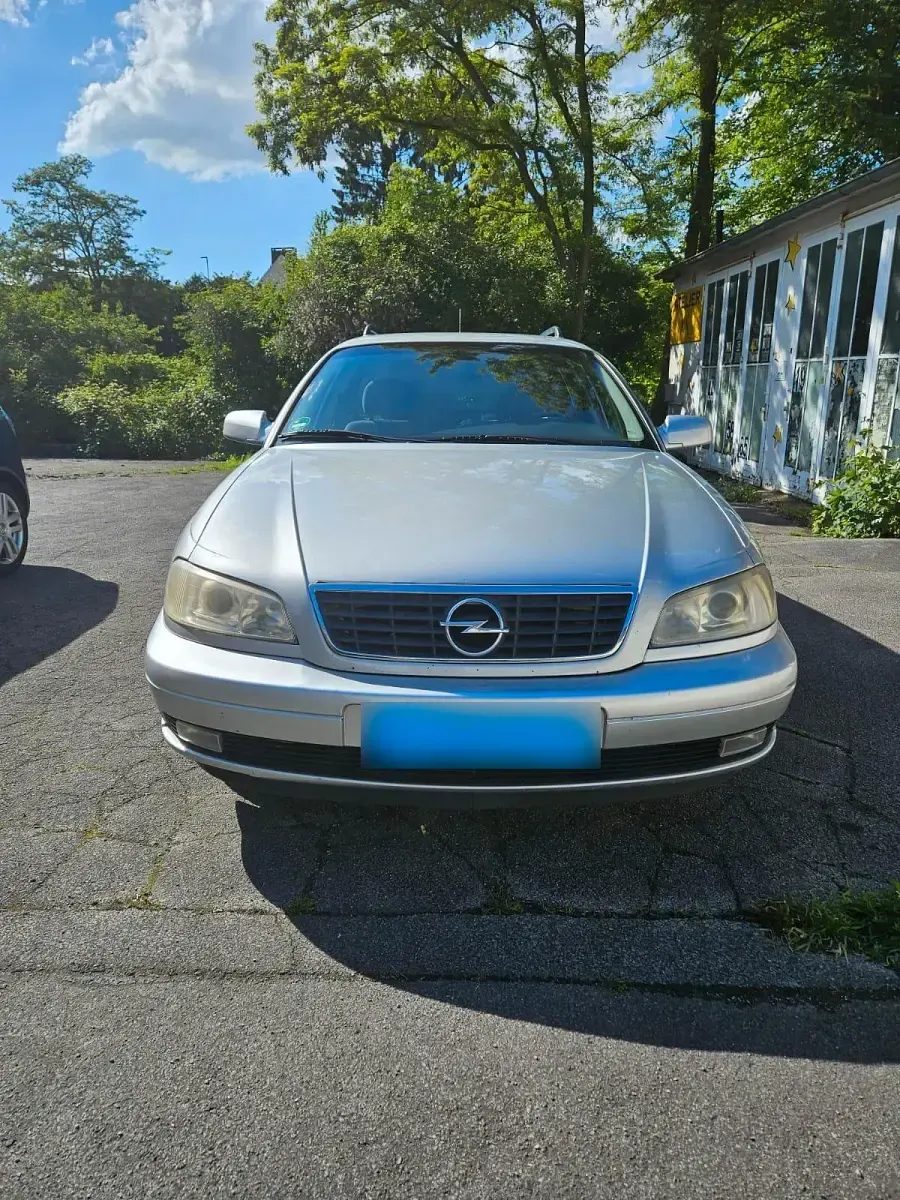 Gebraucht Opel Omega 150 PS (110 kW) 2004 Silber Kombi
