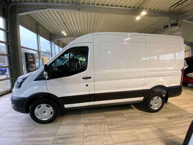 Gebraucht Ford Transit Trend 131 PS (96 kW) 2025 Weiß Pickup