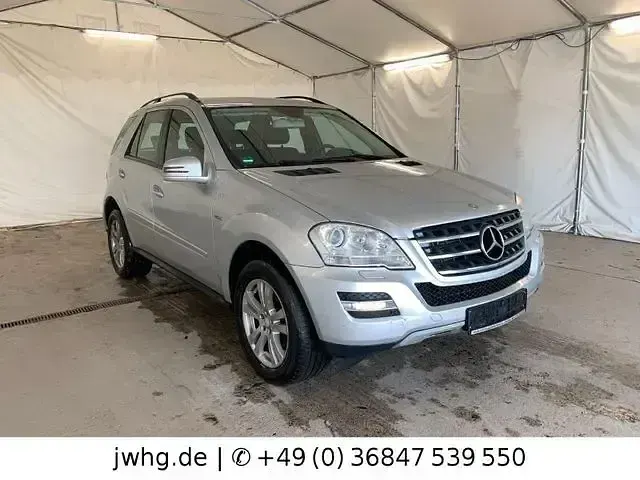 Gebraucht Mercedes ML300 204 PS (150 kW) 2011 Silber SUV