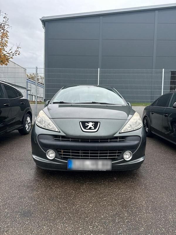Grau Gebraucht 2009 Peugeot 207 Kleinwagen | 2.450 € (Guter Preis) - Bild 1/4