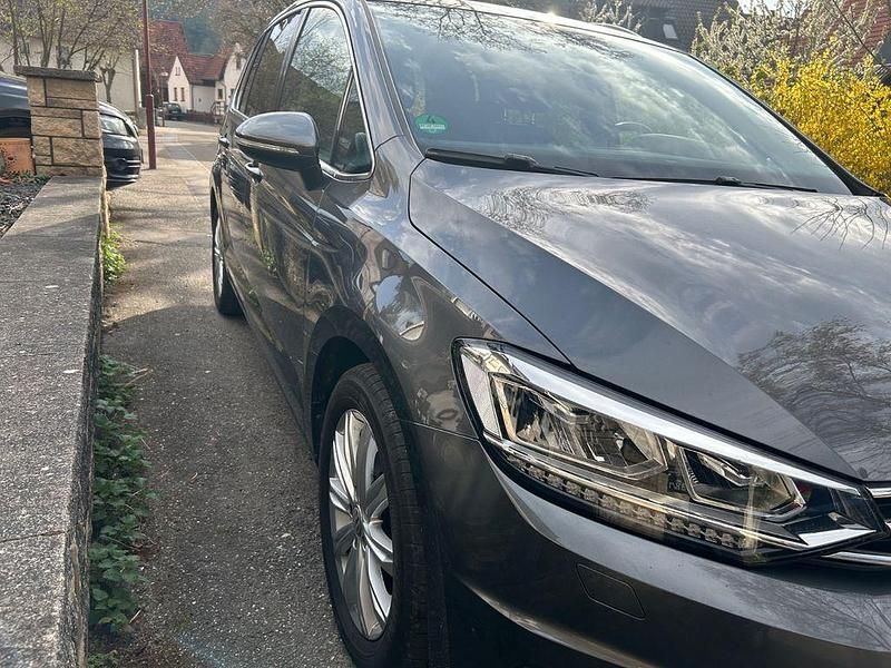 Gebraucht VW Touran Highline 150 PS (110 kW) 2017 Grau Van / Kleinbus