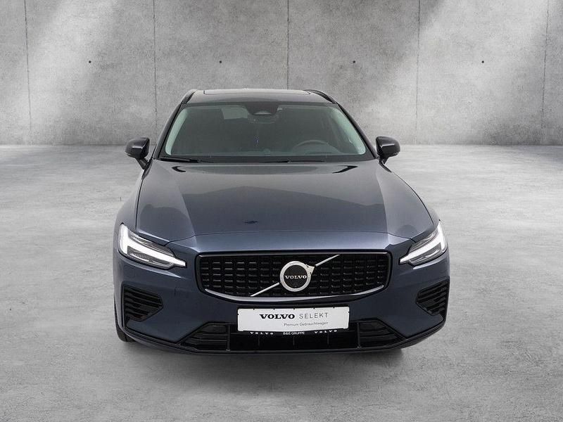 Gebraucht Volvo V60 Ultra 455 PS (334 kW) 2025 Denim blue Kombi