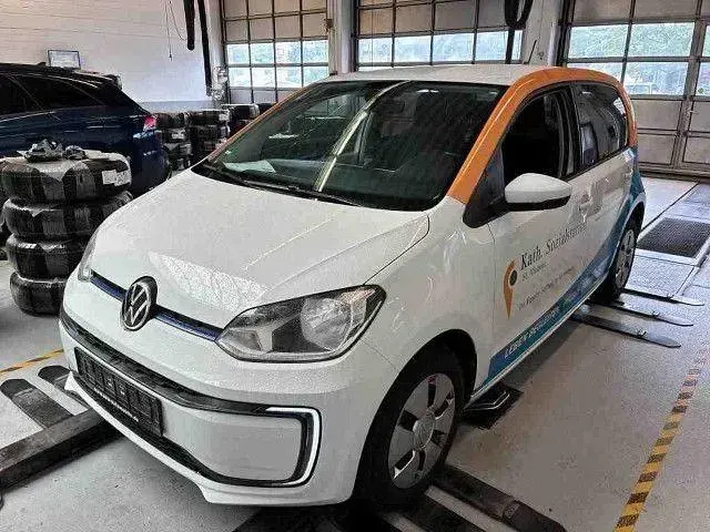 Gebraucht VW e-up! Edition 61 kW (83 PS) 2023 Weiß Kleinwagen