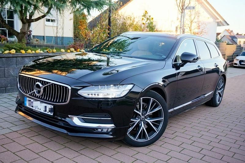 Schwarz Gebraucht 2020 Volvo V90 Inscription Kombi | 31.900 € (Superpreis) - Bild 1/4
