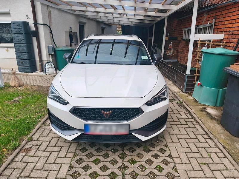 Second-hand Cupra Leon 245 CP (180 kW) 2021 Alb Break