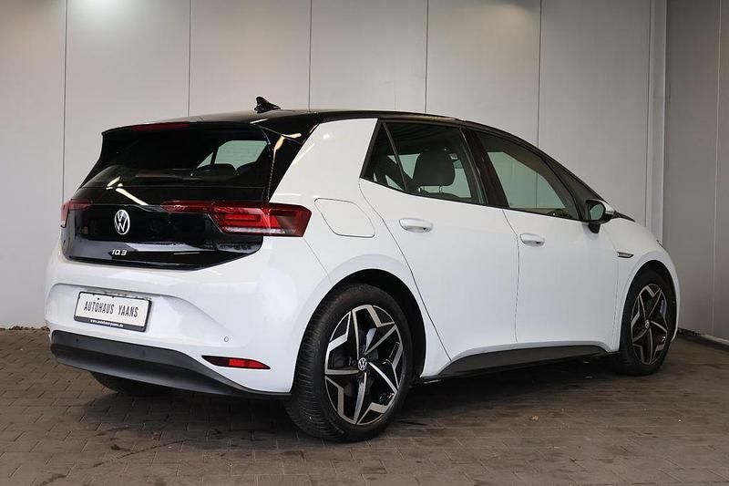 Gebraucht VW ID.3 Pro Performance 150 kW (204 PS) 2021 Weiß Kleinwagen