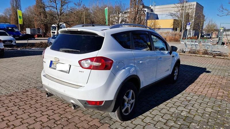 Gebraucht Ford Kuga Titanium 200 PS (147 kW) 2010 Weiß SUV