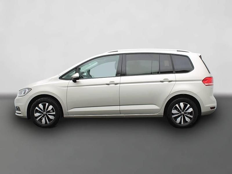 Gebraucht VW Touran S 150 PS (110 kW) 2024 Silber Van / Kleinbus