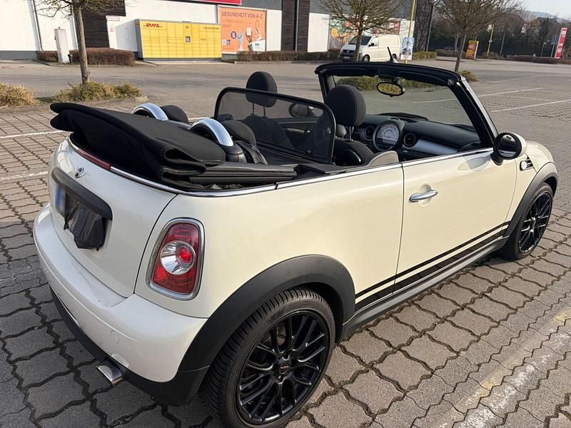 Gebraucht Mini One Cabriolet 98 PS (72 kW) 2012 Weiß Cabrio