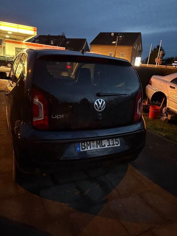 Second-hand VW up! 60 CP (44 kW) 2012 Negru Hatchback