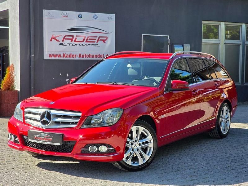 Rot Gebraucht 2011 Mercedes C180 Limousine | 7.990 € (Guter Preis) - Bild 1/4