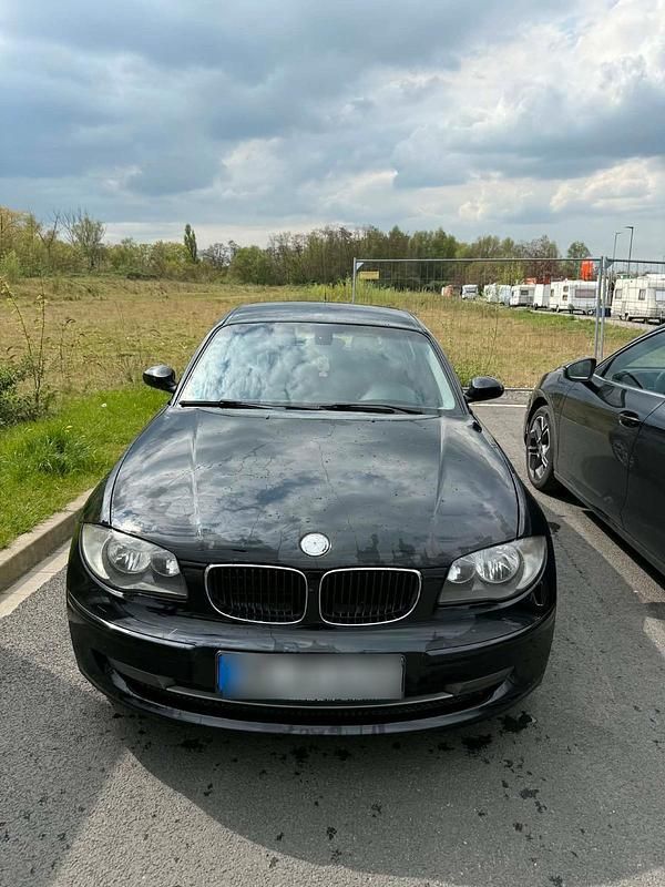 Gebraucht BMW 118 143 PS (105 kW) 2007 Schwarz Kleinwagen