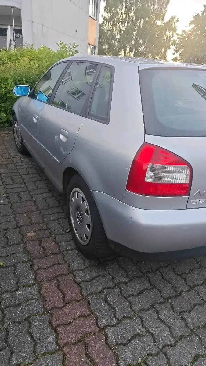 Gebraucht Audi A3 101 PS (74 kW) 2001 Silber Kleinwagen