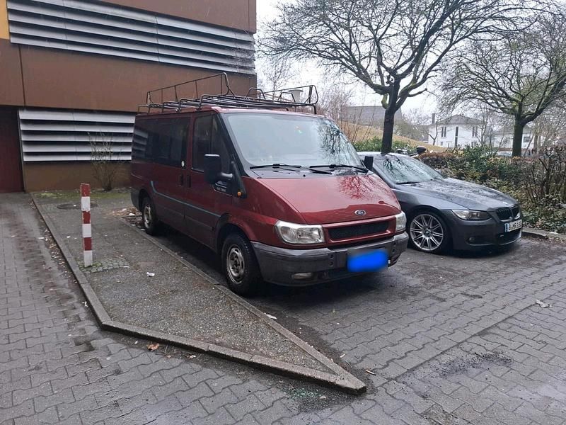Gebraucht Ford Transit Nugget 100 PS (73 kW) 2002 Rot Van / Kleinbus