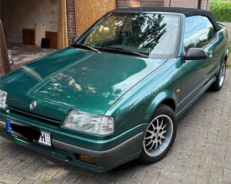 Grün Gebraucht 1992 Renault 19 Cabrio | 2.999 € - Bild 1/4