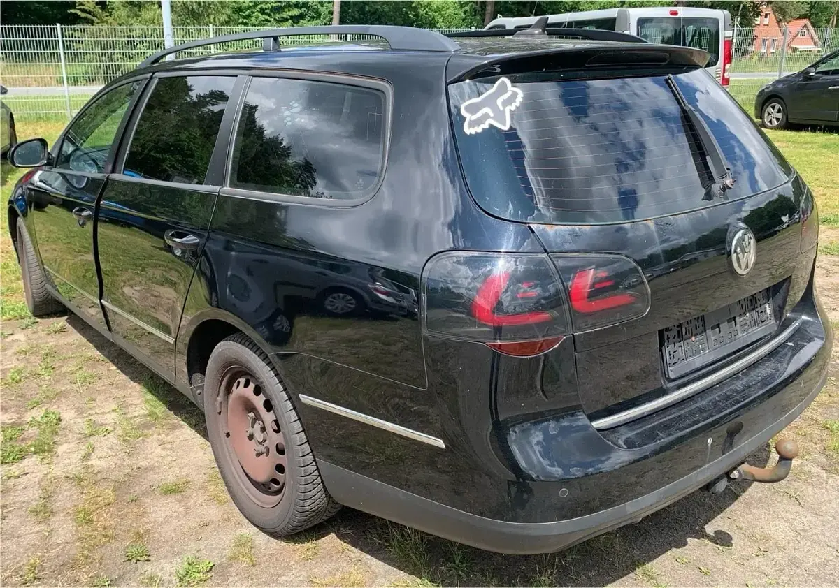 Gebraucht VW Passat 105 PS (77 kW) 2008 Schwarz Kombi