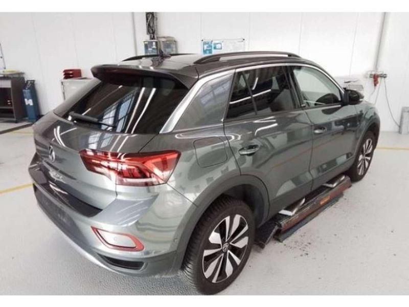 Gebraucht VW T-Roc Move 150 PS (110 kW) 2023 Indiumgrau metallic SUV
