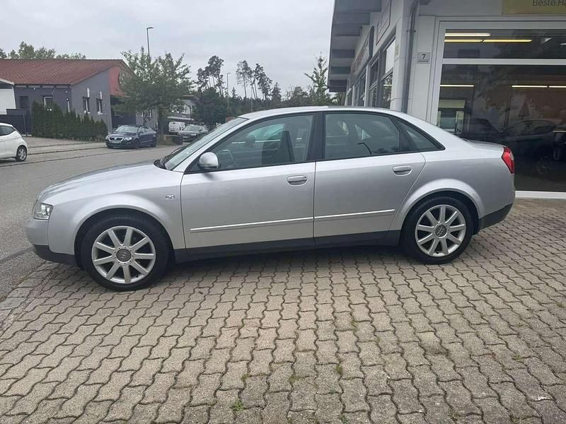 Silber Gebraucht 2003 Audi A4 Limousine | 1.900 € (Guter Preis) - Bild 1/4