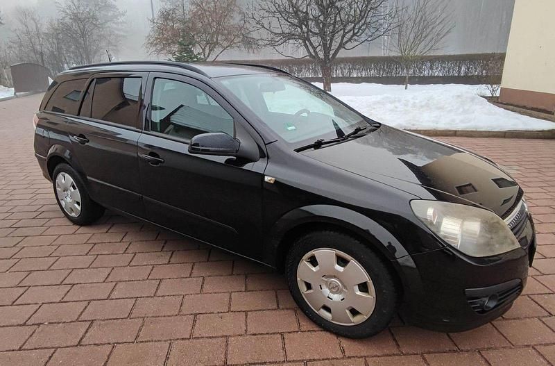 Schwarz Gebraucht 2006 Opel Astra Kombi | 1.099 € (Guter Preis) - Bild 1/4