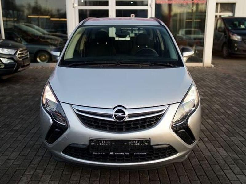 Gebraucht Opel Zafira Tourer Edition 140 PS (102 kW) 2013 Silber Van / Kleinbus