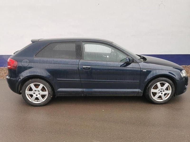 Gebraucht Audi A3 Ambition 160 PS (117 kW) 2012 Tiefseeblau perleffekt Limousine