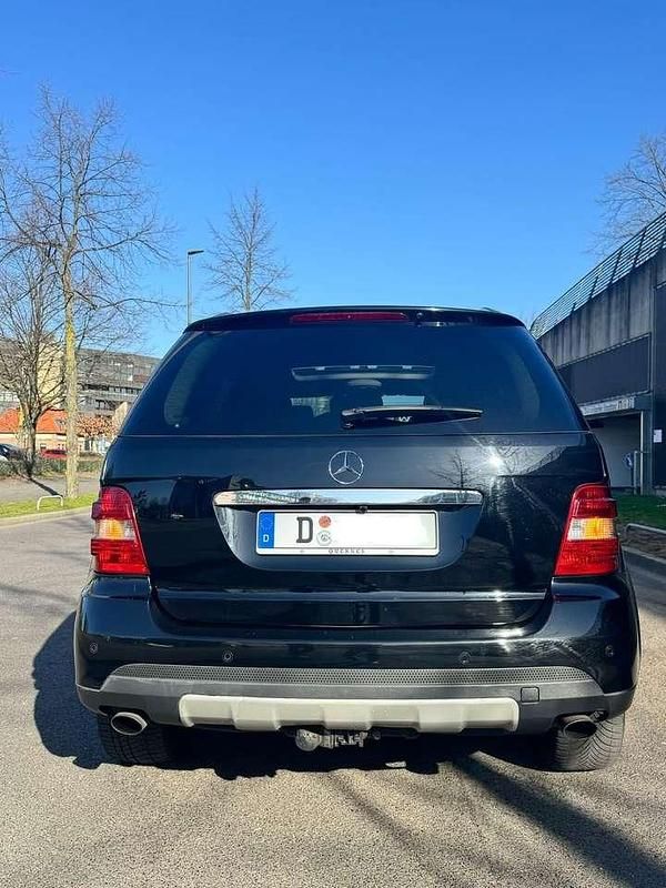 Gebraucht Mercedes ML320 224 PS (164 kW) 2006 SUV