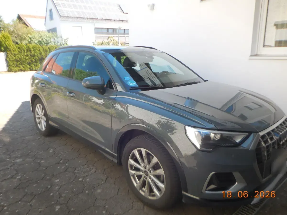 Gebraucht Audi Q3 Advanced Plus 150 PS (110 kW) 2023 Grau SUV