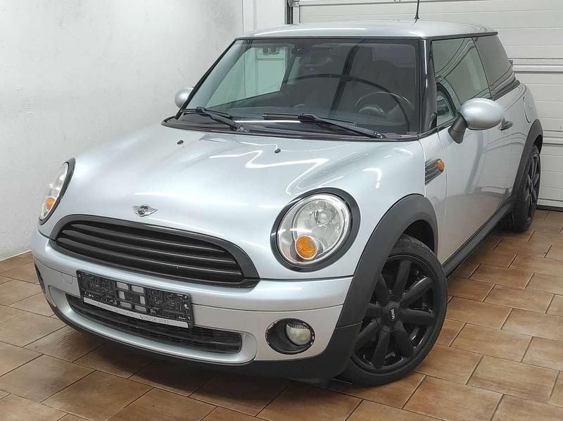 Gebraucht Mini Cooper 120 PS (88 kW) 2009 Pure silver metallic Kleinwagen