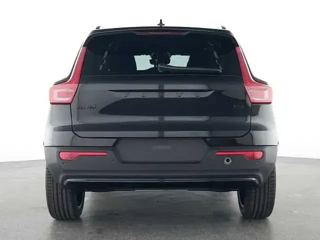 Gebraucht Volvo XC40 145 PS (106 kW) 2025 SUV