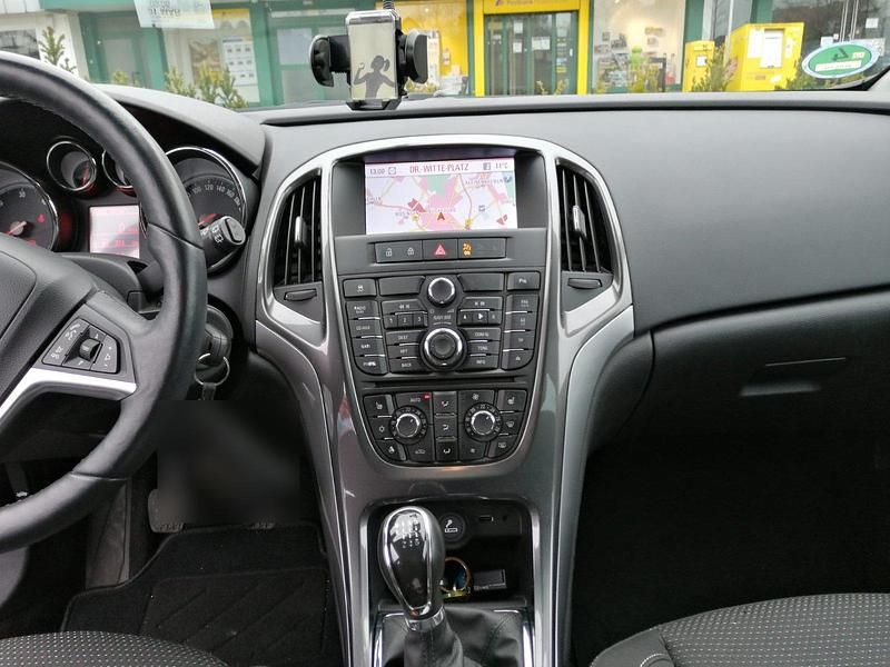 Gebraucht Opel Astra 168 PS (123 kW) 2013 Schwarz Kombi