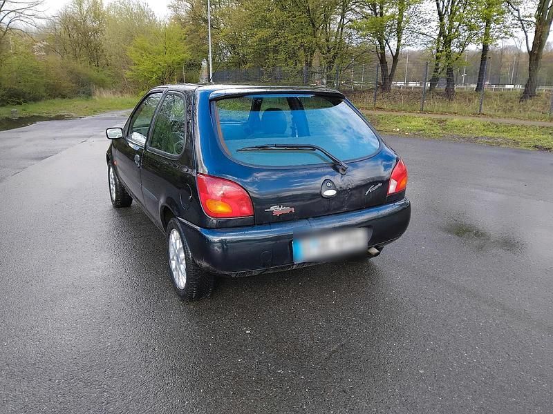 Gebraucht Ford Fiesta 75 PS (55 kW) 2000 Schwarz Kleinwagen