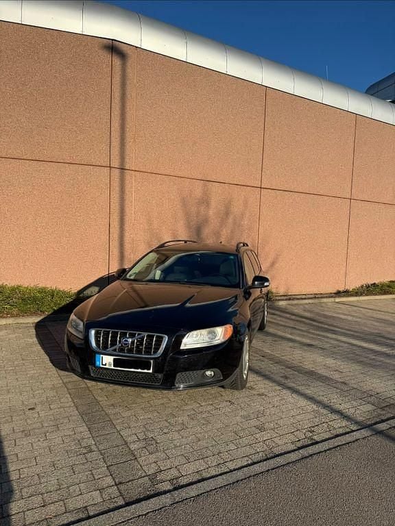 Gebraucht Volvo V70 145 PS (106 kW) 2009 Schwarz Kombi