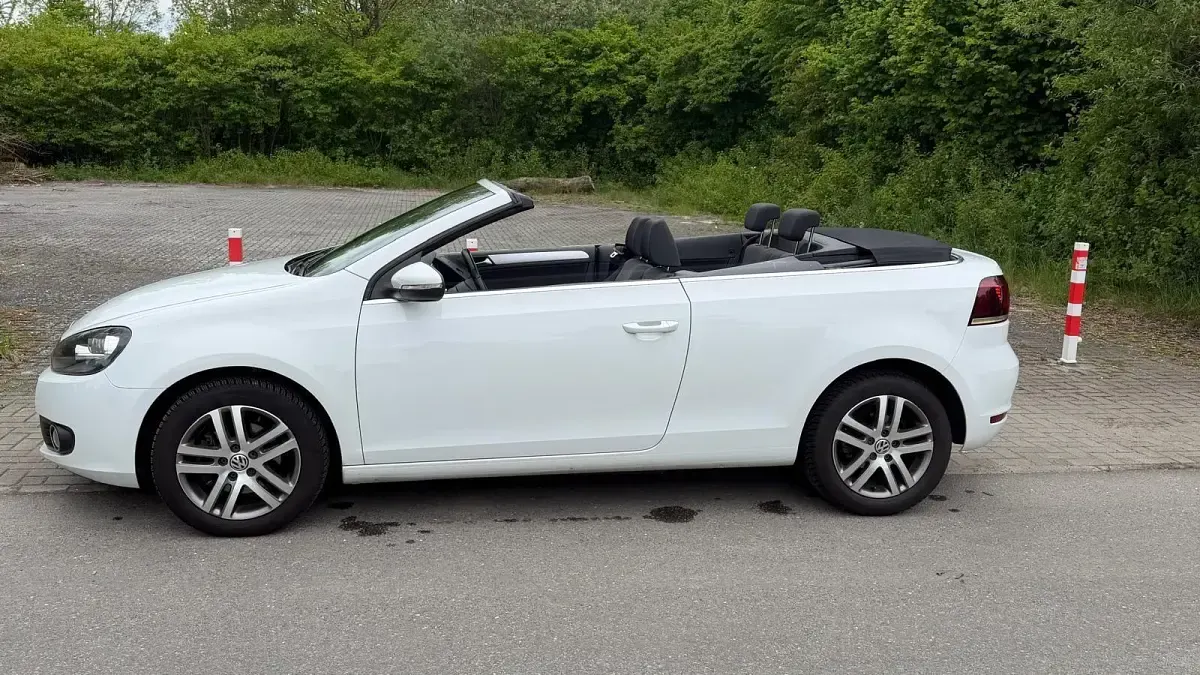 Gebraucht VW Golf 105 PS (77 kW) 2011 Weiß Cabrio