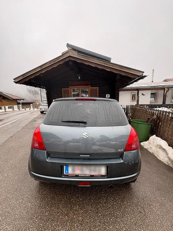 Gebraucht Suzuki Swift 92 PS (67 kW) 2006 Grau Kleinwagen