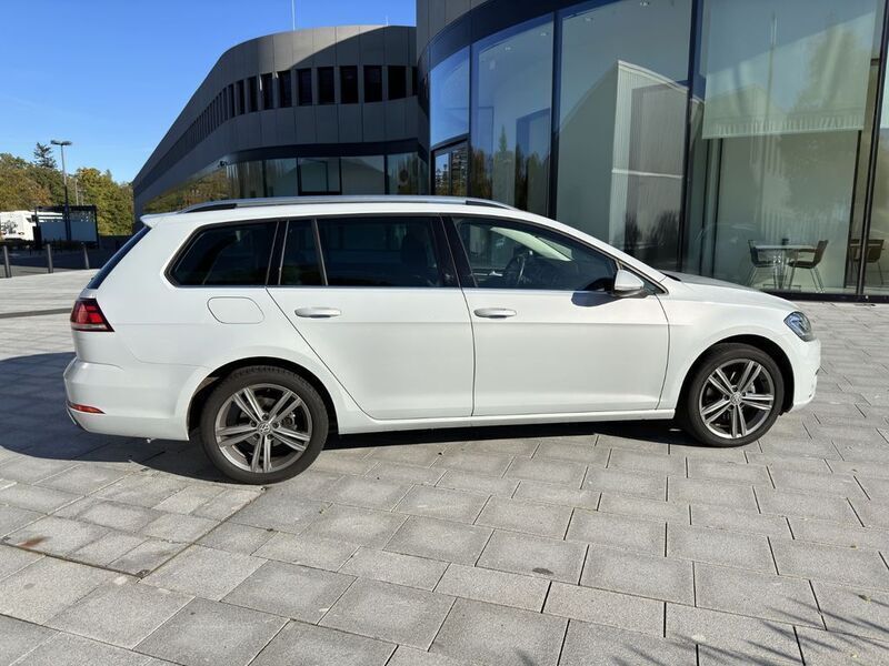 Gebraucht VW Golf VII Highline 150 PS (110 kW) 2017 Weiß Kombi