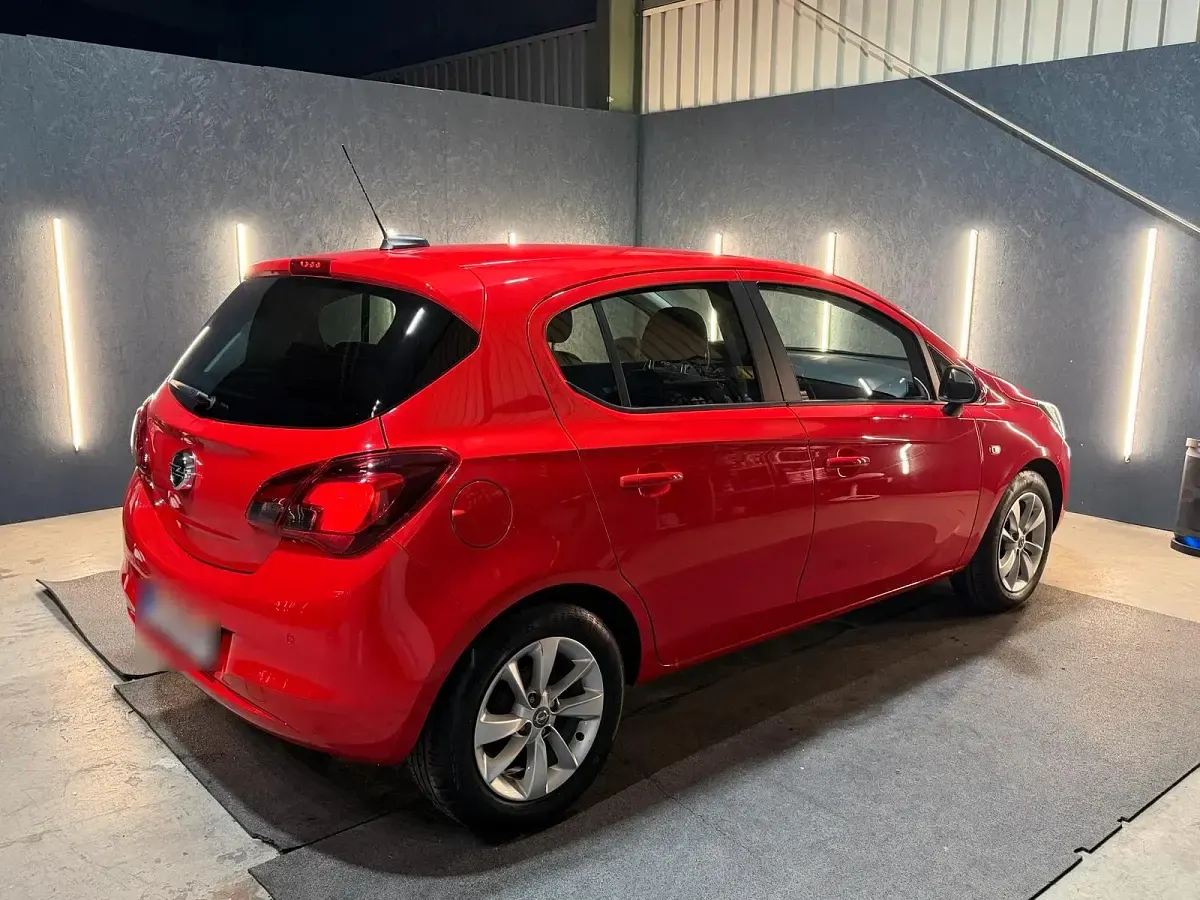 Gebraucht Opel Corsa 90 PS (66 kW) 2018 Rot Kleinwagen