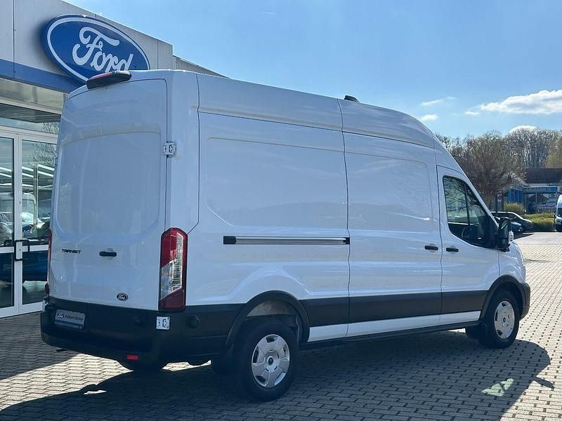 Gebraucht Ford Transit Trend 131 PS (96 kW) 2025 Weiß Van / Kleinbus