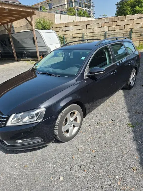 Gebraucht VW Passat 122 PS (89 kW) 2015 Schwarz Limousine