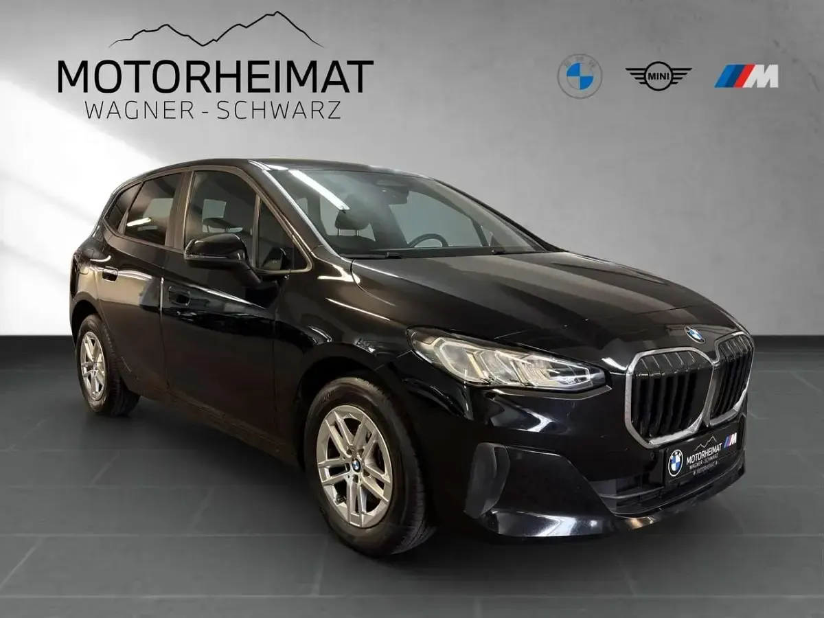 Gebraucht BMW 218 Active Tourer 150 PS (110 kW) 2022 Schwarz uni Van / Kleinbus