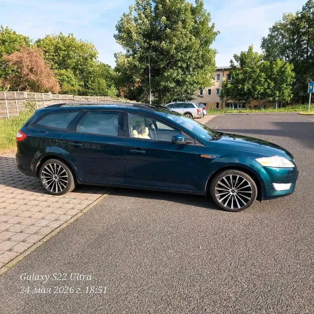 Gebraucht Ford Mondeo 145 PS (106 kW) 2008 Grün Kombi