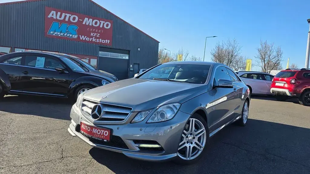Occasion Mercedes E200 AMG line 184 ch (135 kW) 2011 Argent Coupé