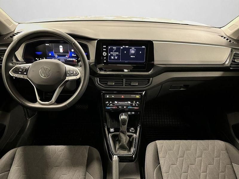 Gebraucht VW T-Cross Life 116 PS (85 kW) 2025 Reflexsilber metallic (metallic) SUV