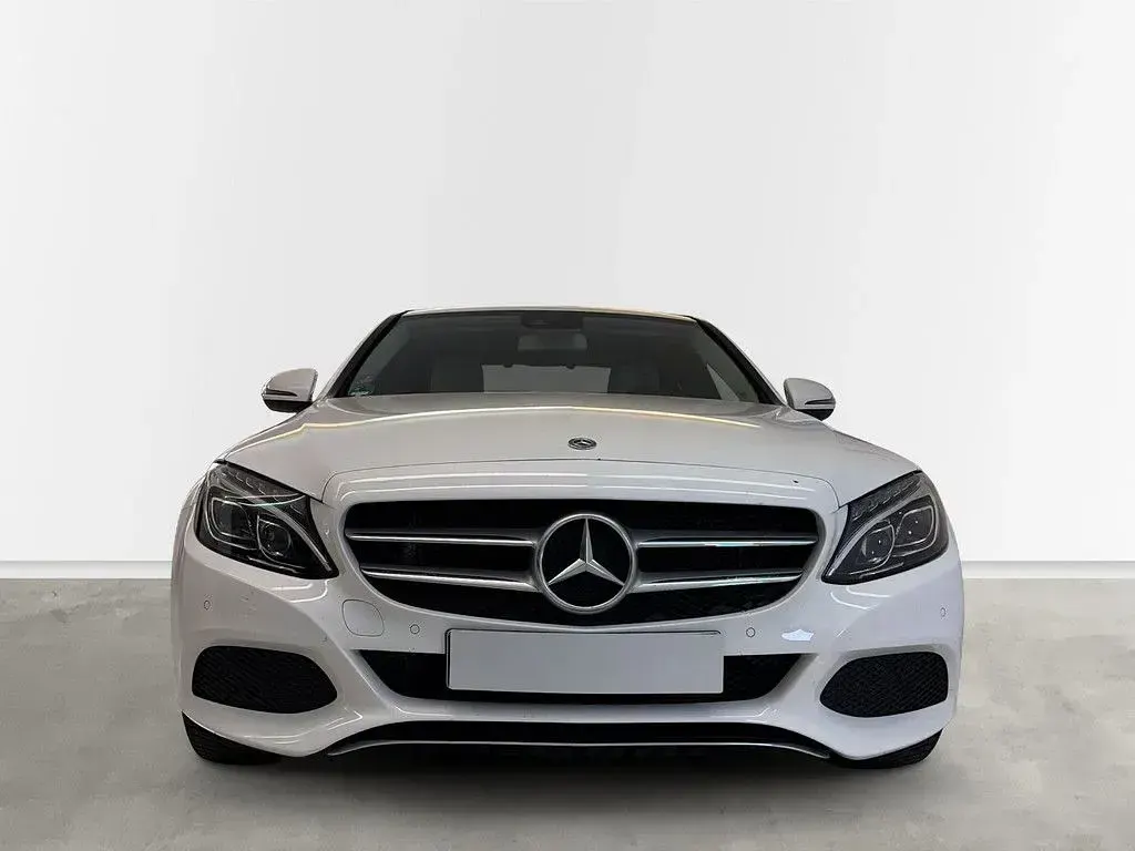 Gebraucht Mercedes C180 Avantgarde 156 PS (114 kW) 2017 Weiß Limousine