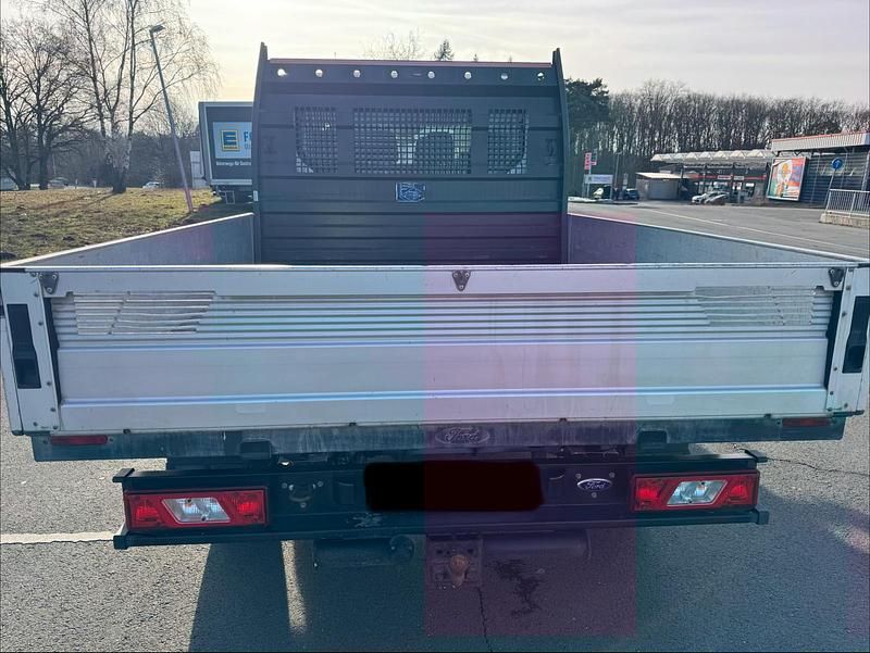 Gebraucht Ford Transit 131 PS (96 kW) 2019 Weiß Van / Kleinbus